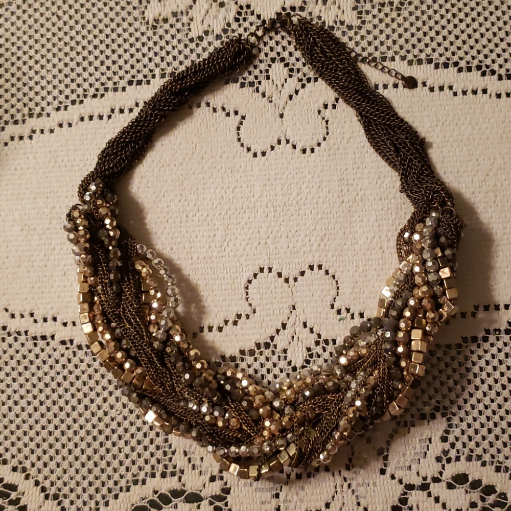 Statement necklace